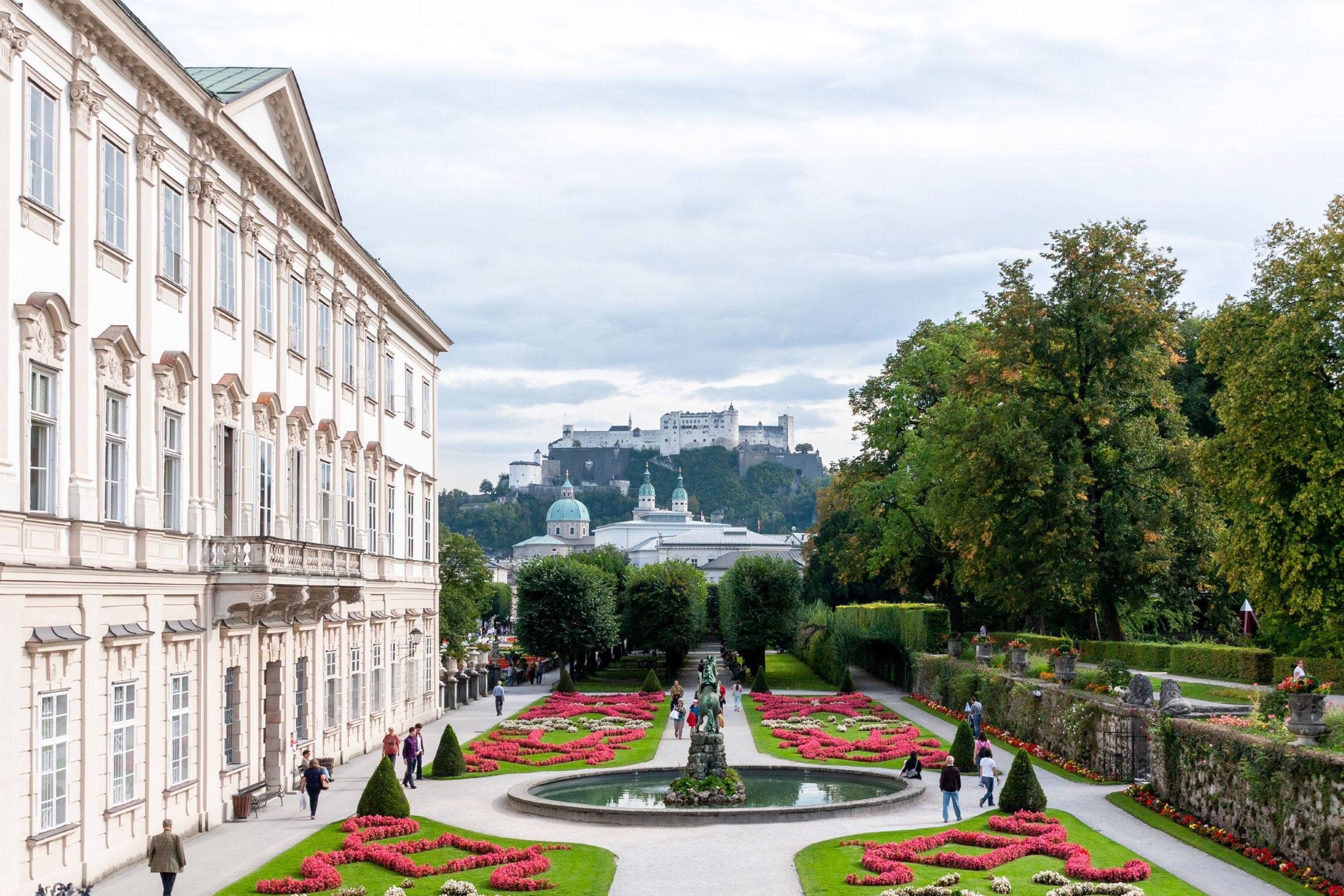 Mirabell Garten in Salzburg © Dimitry Anikin on Unsplash