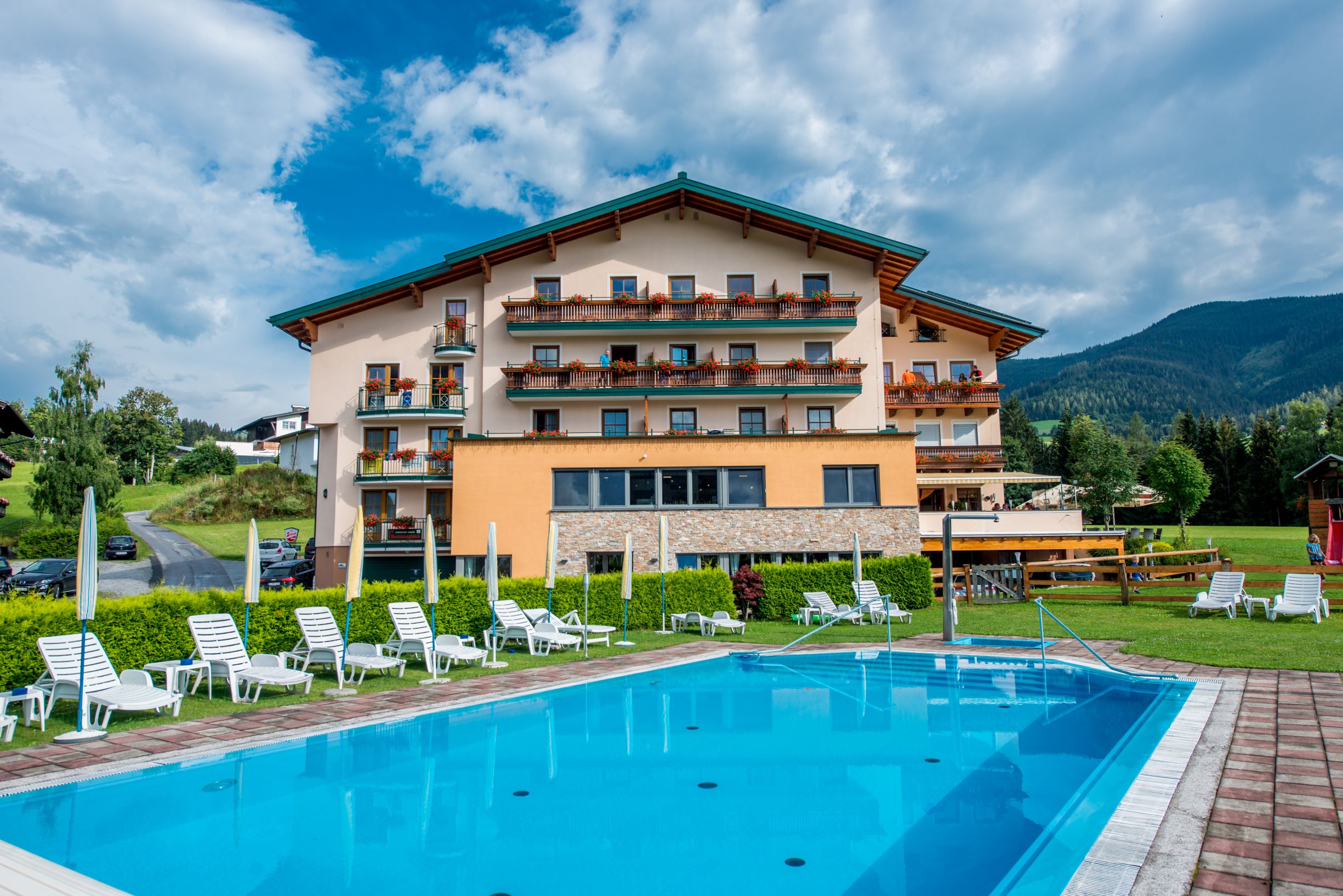 Hoteleigener Pool im Alpengasthof Hochkönigblick
